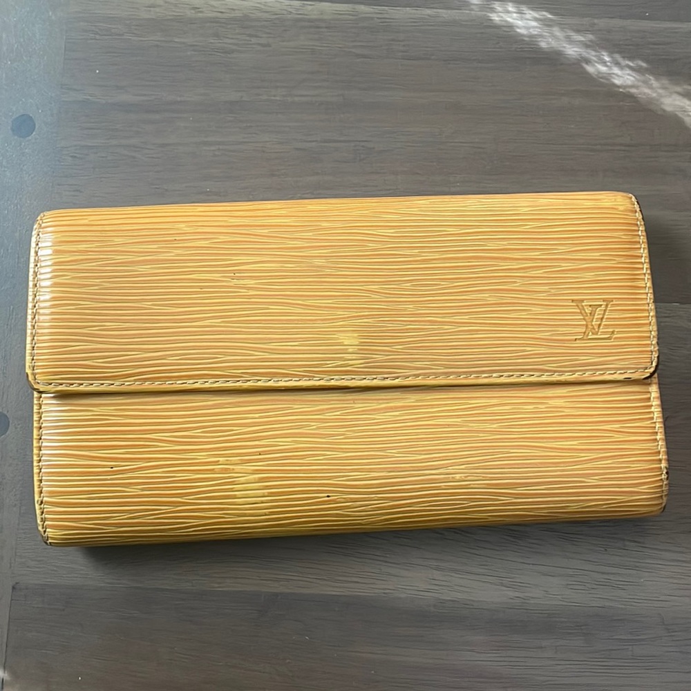 AUTHENTIC EPI LONG WALLET (YELLOW)